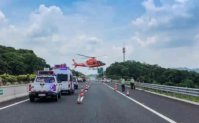 铁山港区高速公路汽车救援案例
